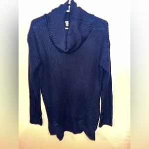 Low Turtle neck Dark Blue sweater